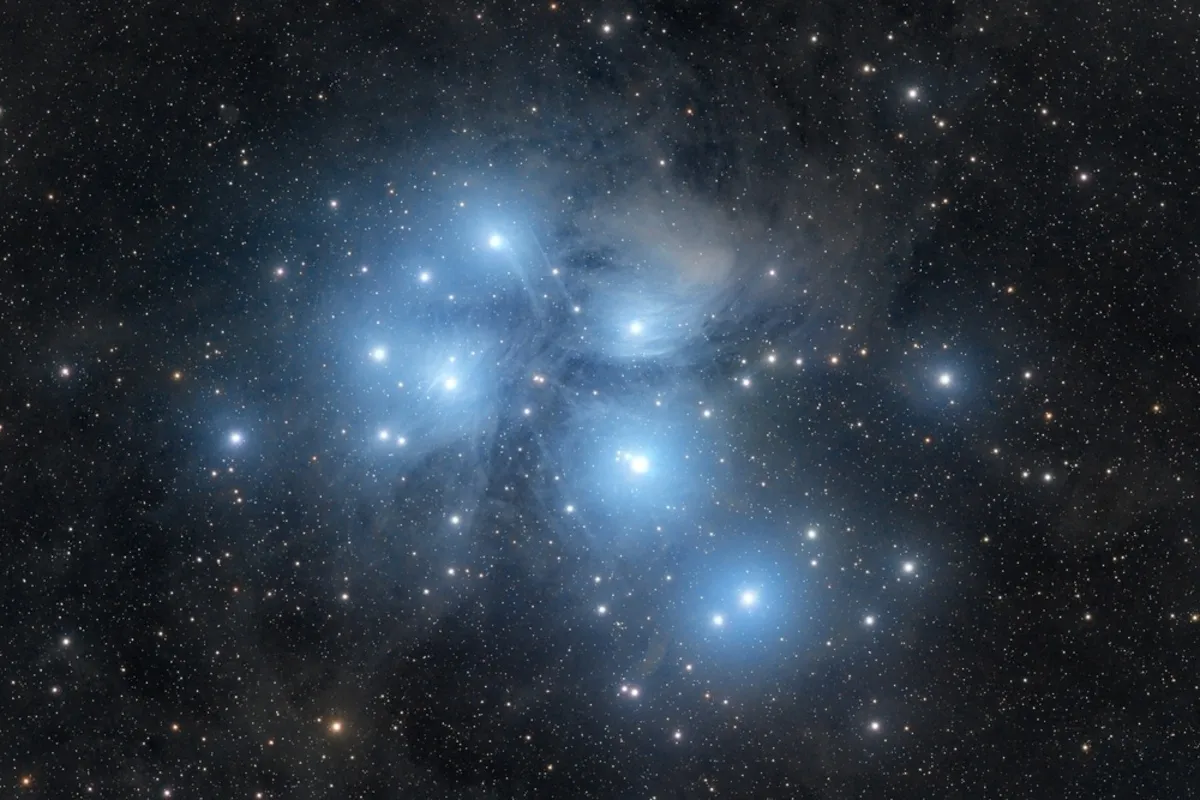 The Pleiades Star Cluster M45 | Skylum Blog