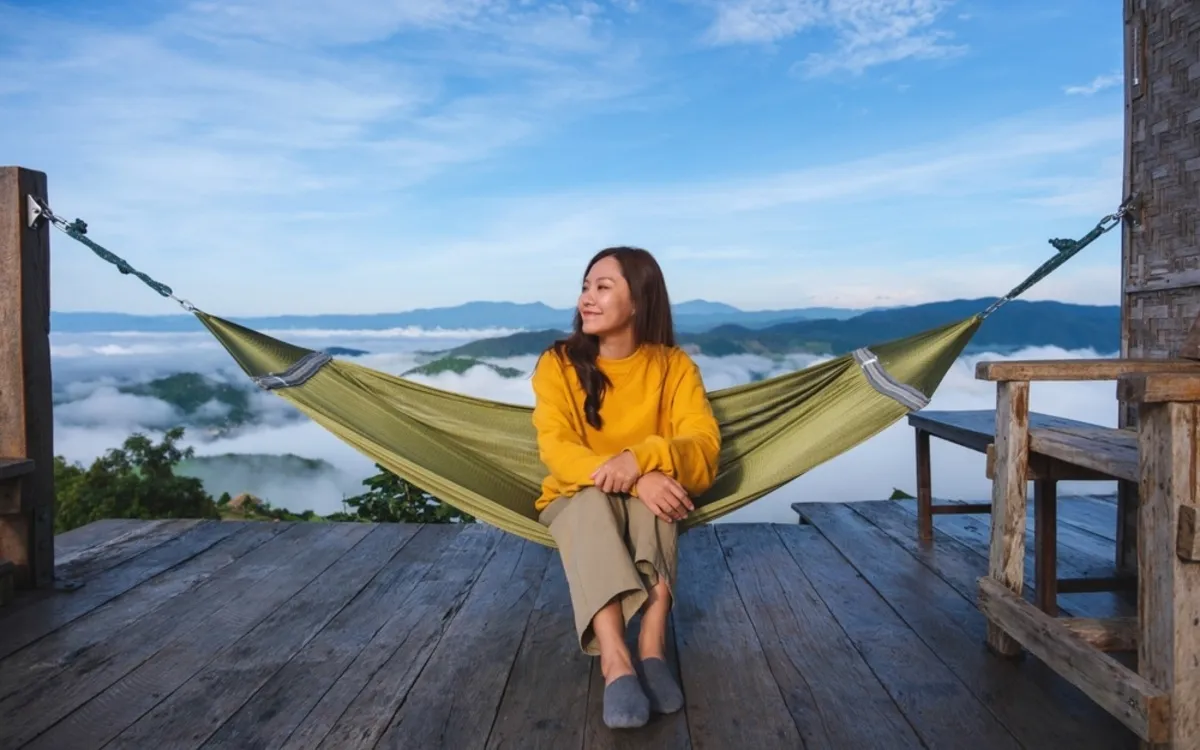 Portrait of a girl with beautiful nature | Skylum Blog