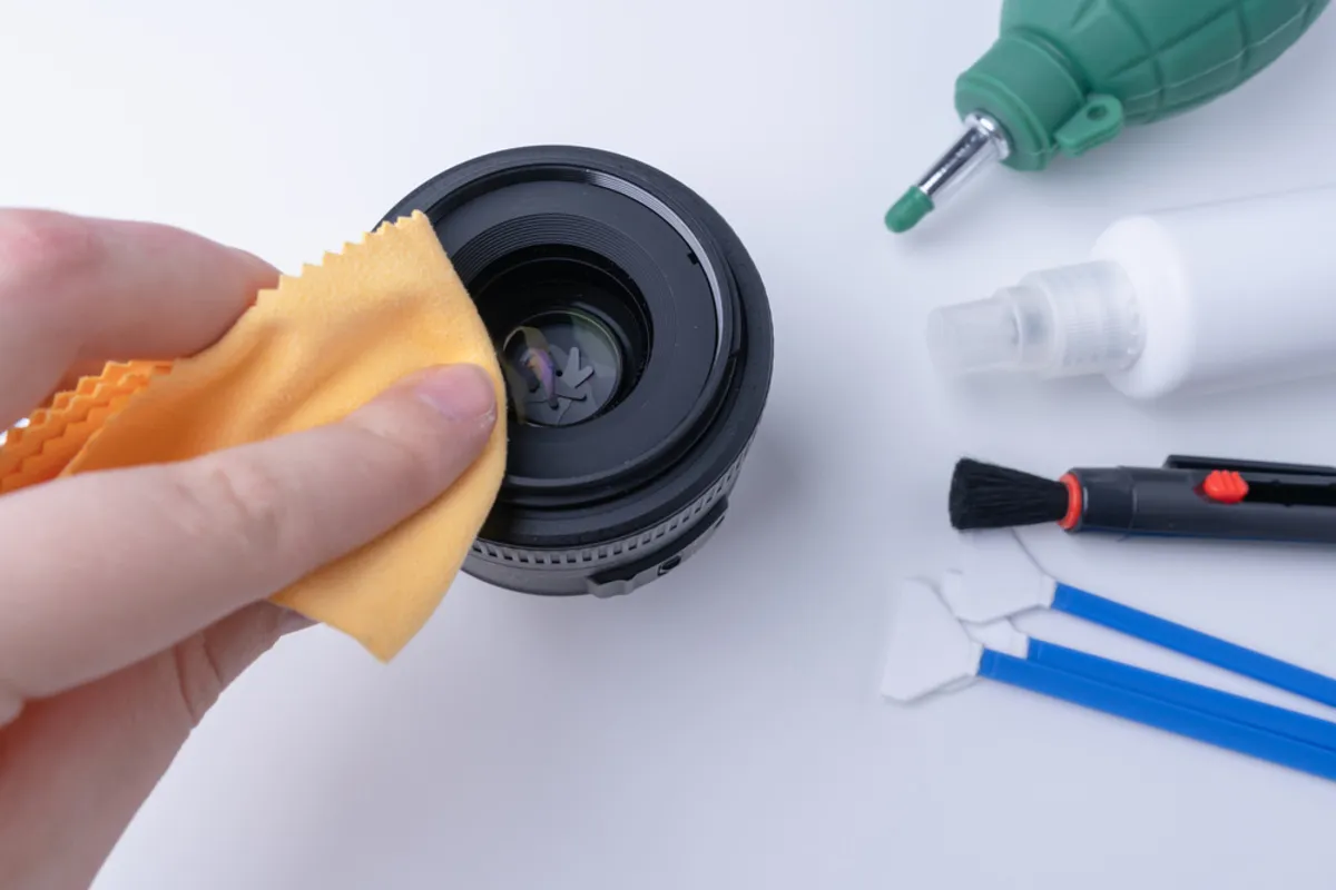 Lens and Sensor Cleaning Kit for camera | Skylum Blog