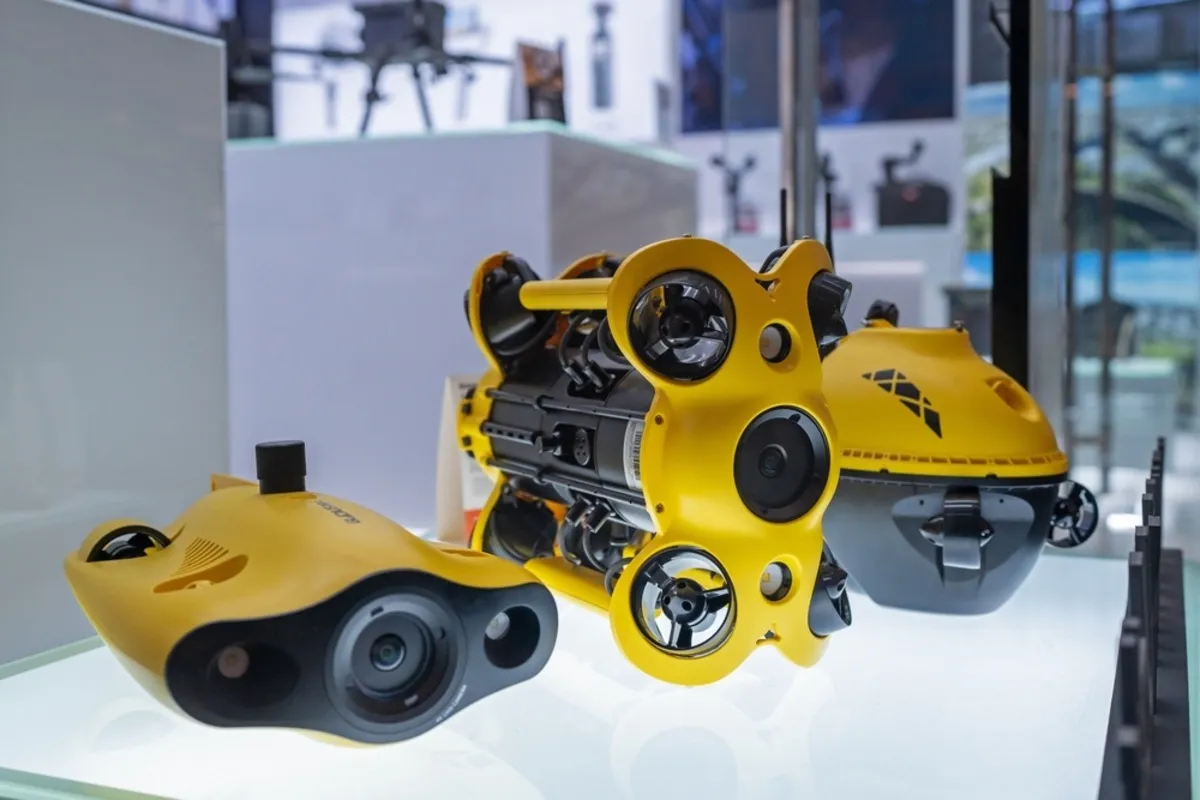 An underwater drone on display | Skylum Blog