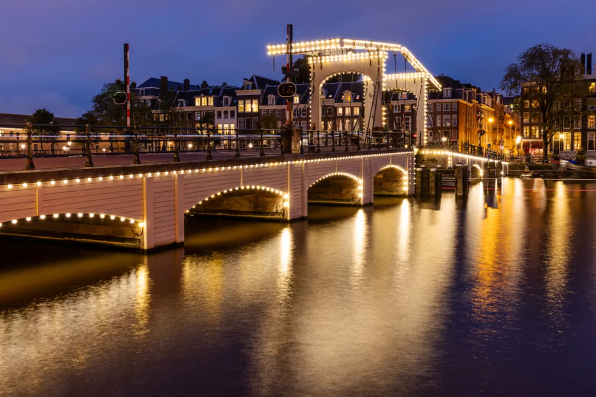 Magere Brug (Skinny Bridge) | Skylum Blog