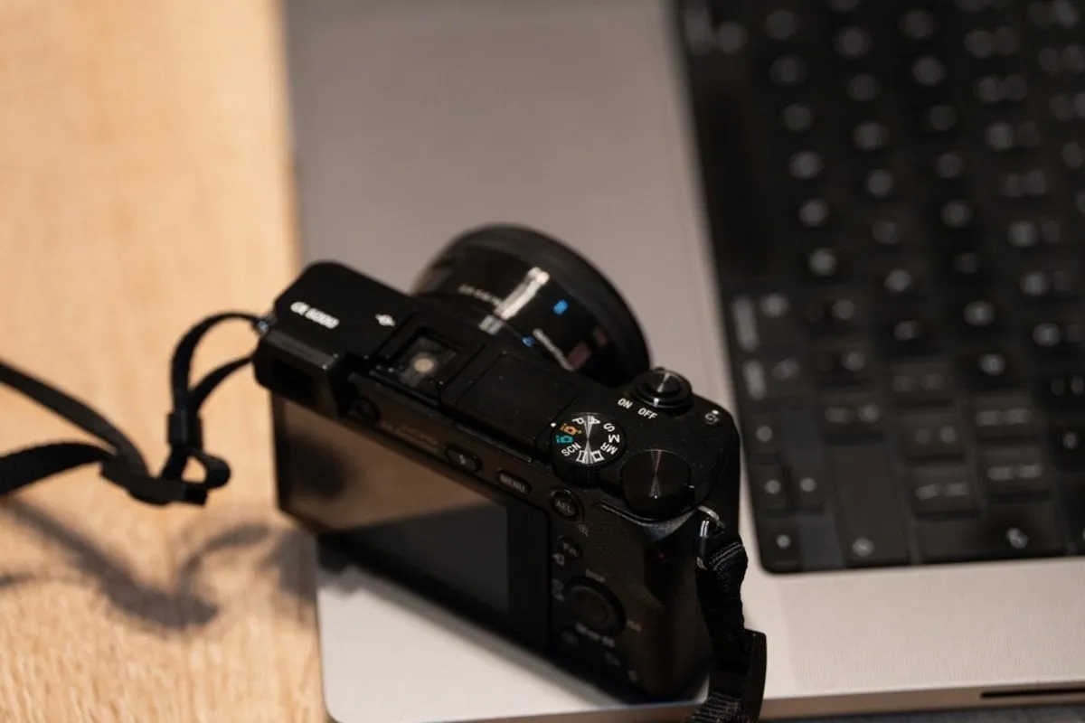 A small camera on a laptop | Skylum Blog