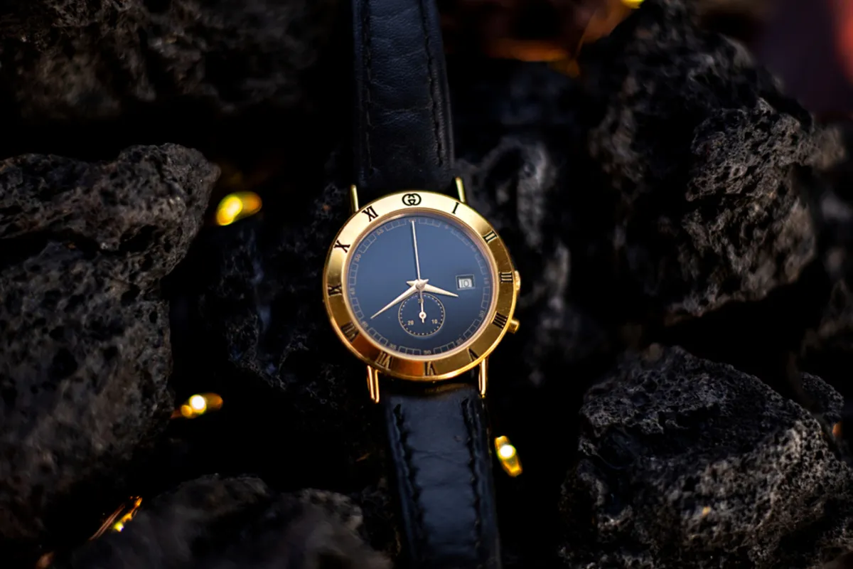 A close up photo of a wristwatch | Skylum Blog