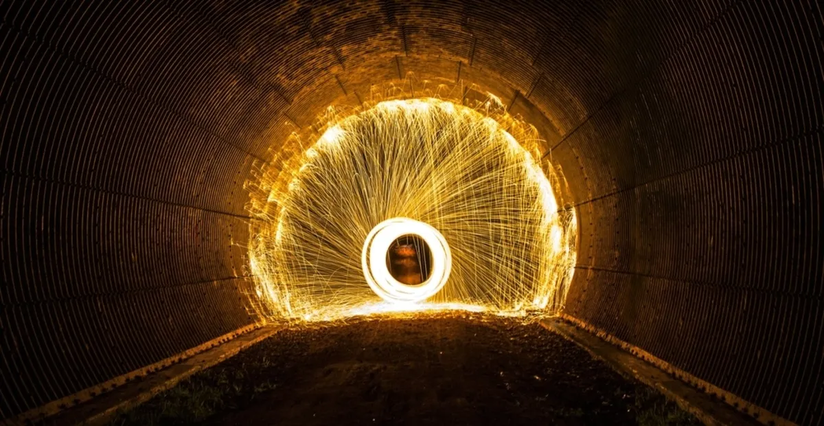 Photo of steel wool in a tunnel | Skylum Blog