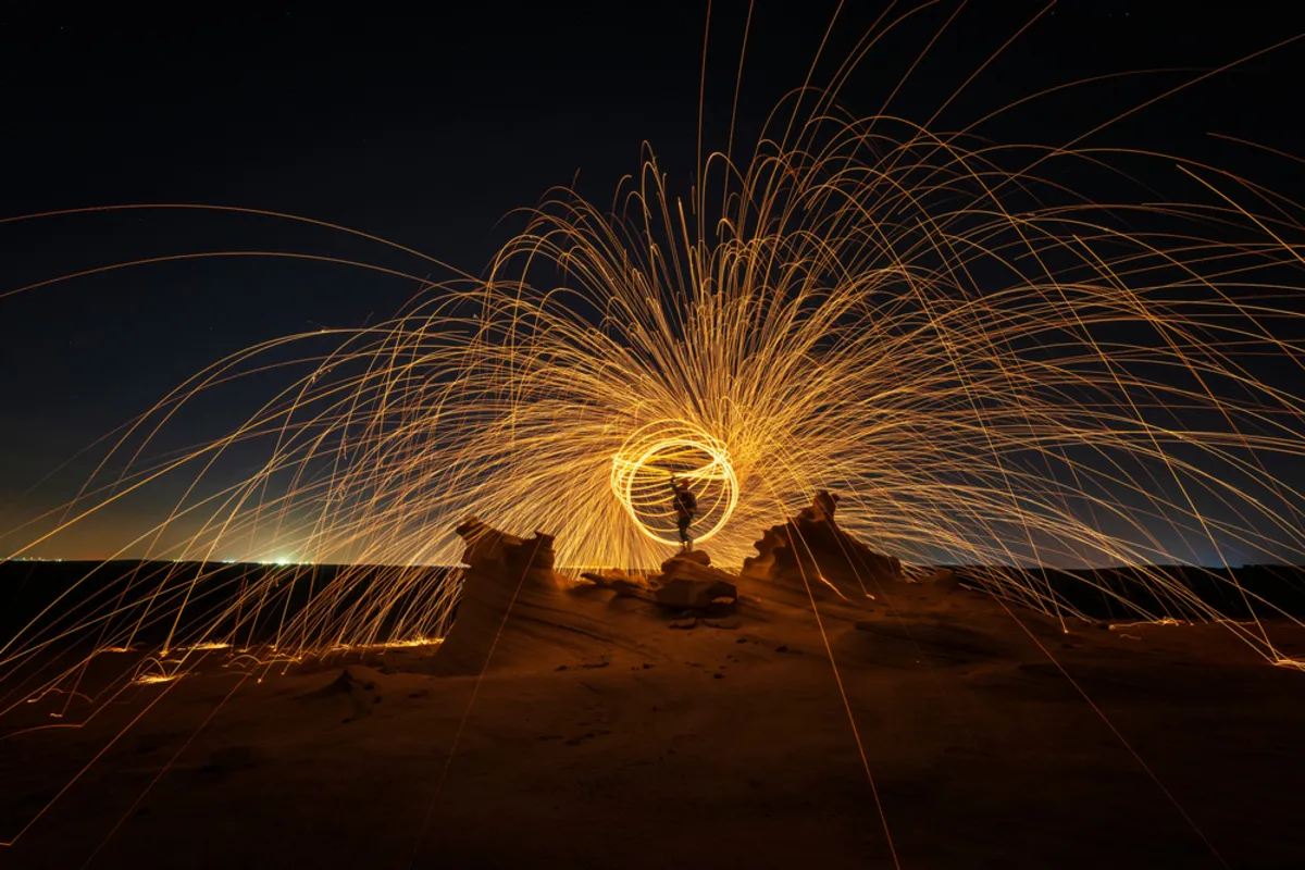 Photo of steel wool on rocks | Skylum Blog