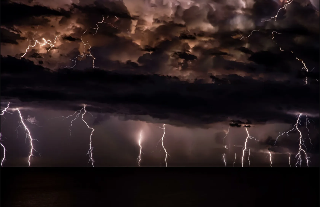 Photo by Josep Castells | Skylum Blog