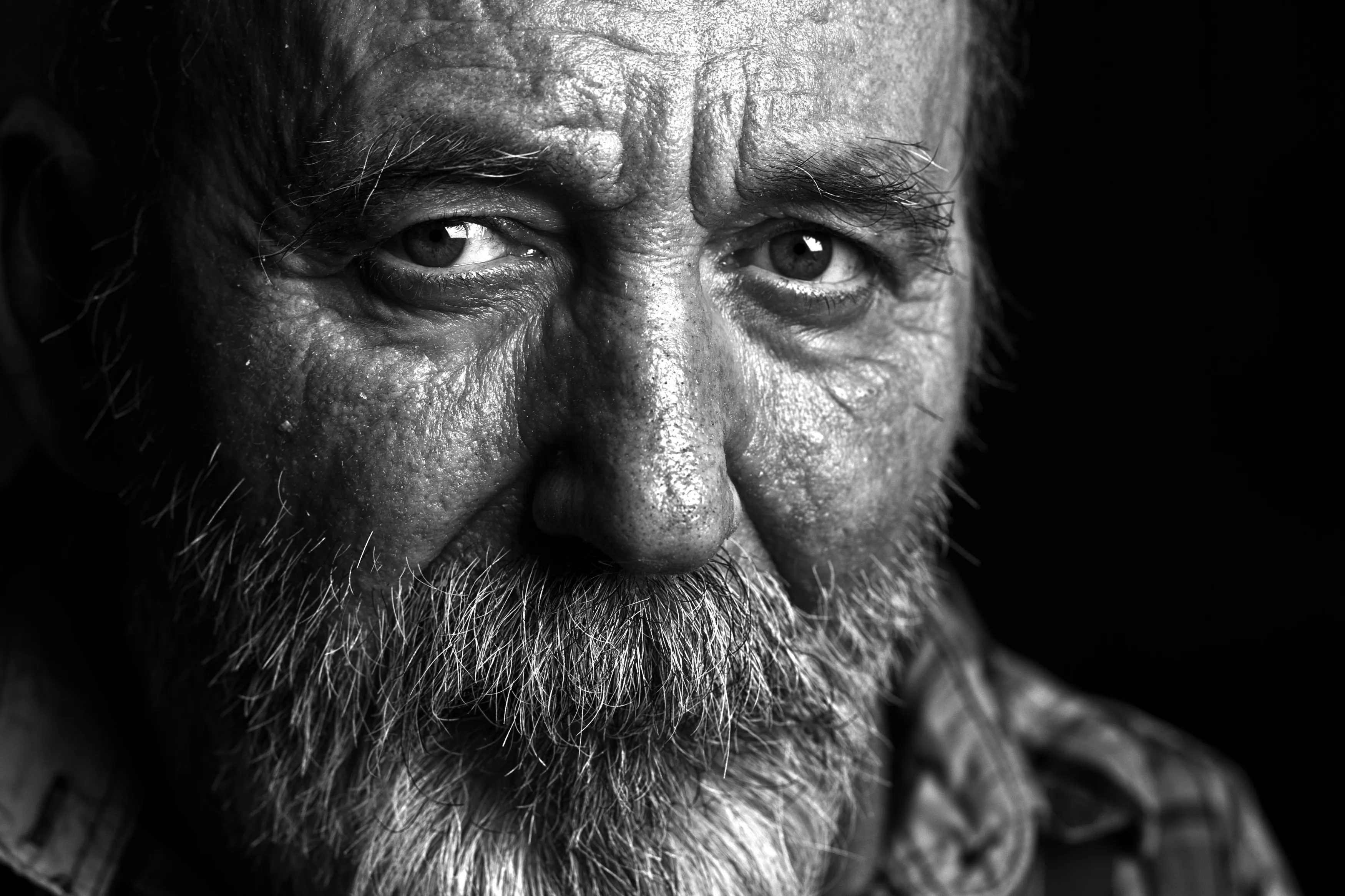 High Contrast Black And White Photo I Skylum Blog