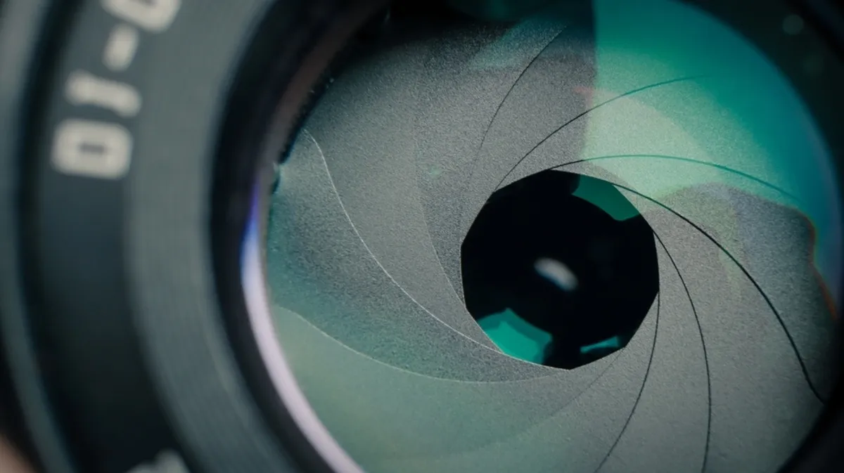 Camera shutter | Skylum Blog