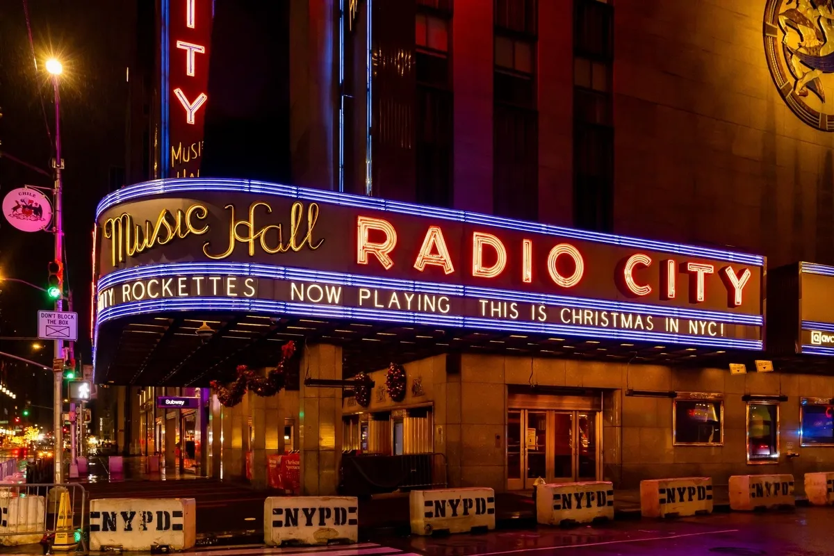 Radio City Music Hall (Midtown)