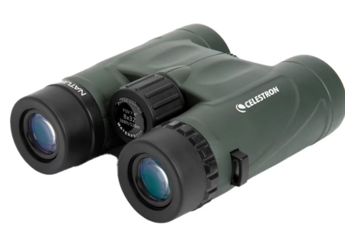 Celestron Nature DX 8×32 | Skylum Blog

