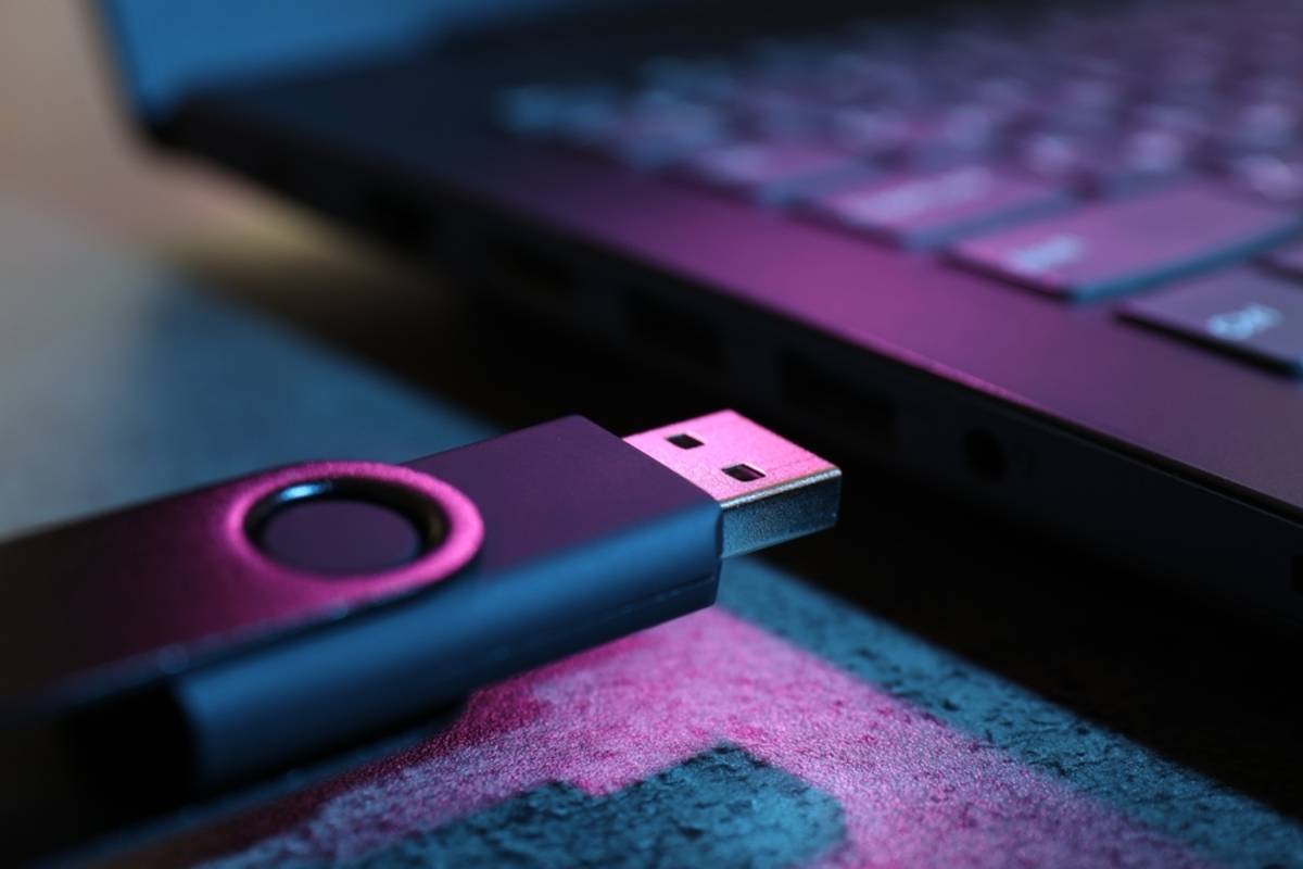 USB Flash Drives | Skylum Blog