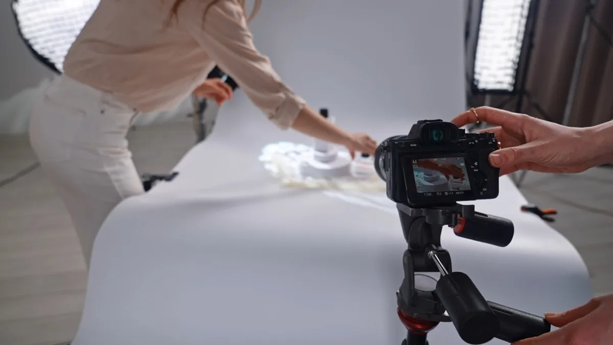 Photographers take product shots | Skylum Blog