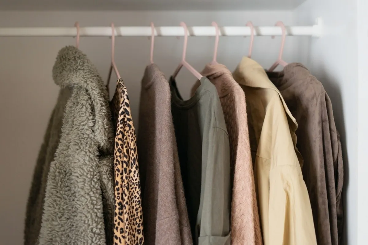 Clothes of different textures on hangers | Skylum How-to