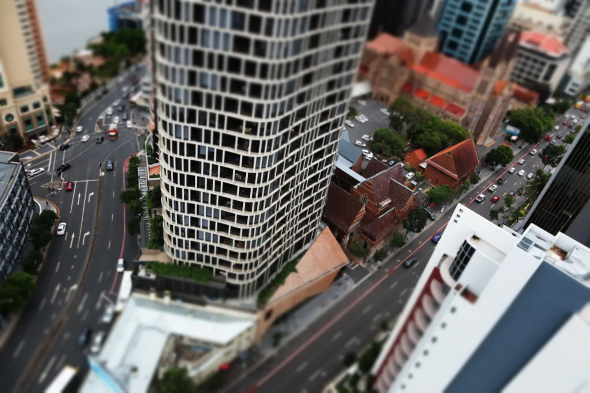Photo of the street from above with Tilt Shift effect | Skylum Blog