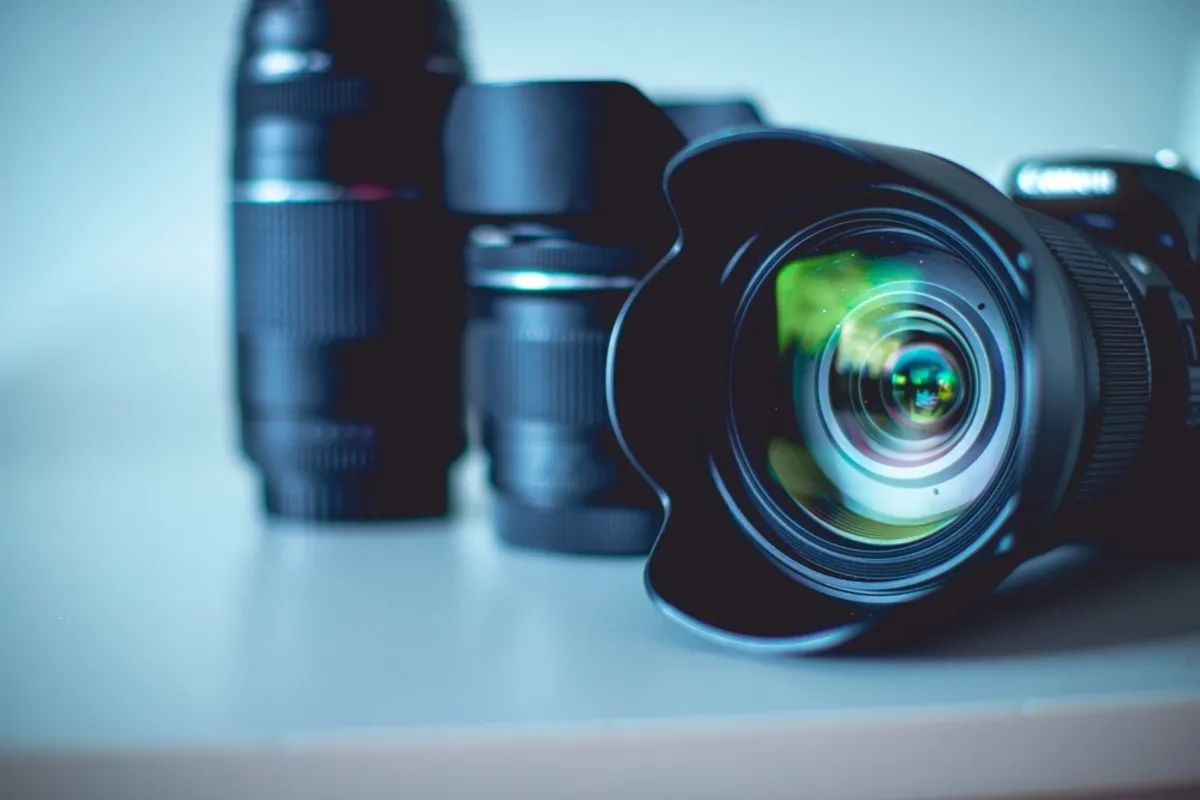 Camera with lenses | Skylum Blog