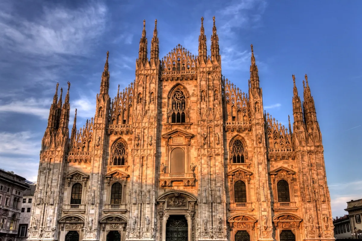 Cathedral Duomo di Milano on piazza in Milan Italy | Skylum Blog