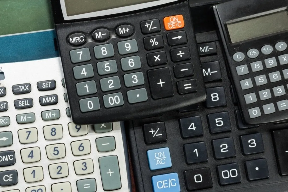 Lots of calculators | Skylum Blog