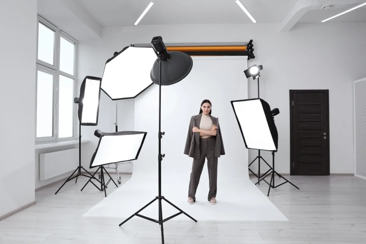 Girl in a studio with lighting | Skylum Blog