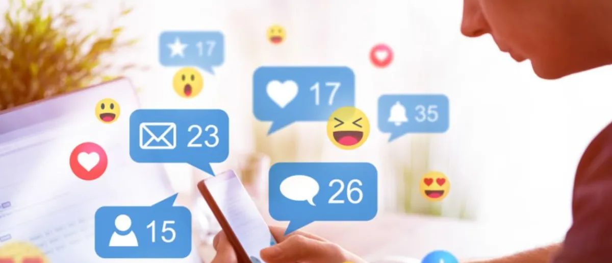 Lots of notifications from social networks | Skylum Blog
