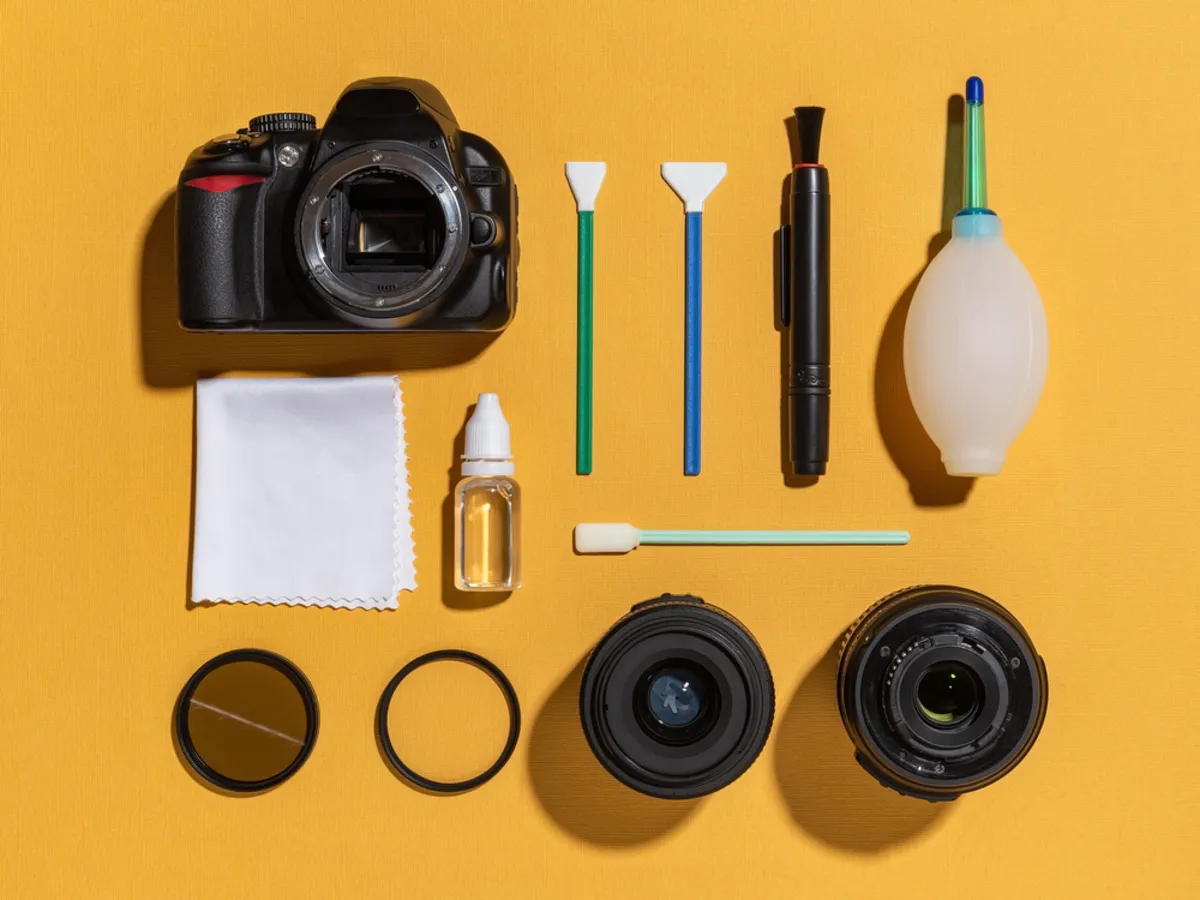 Lens cleaning kit | Skylum Blog