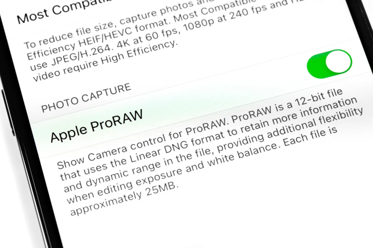 RAW Format on iPhone | Skylum Blog