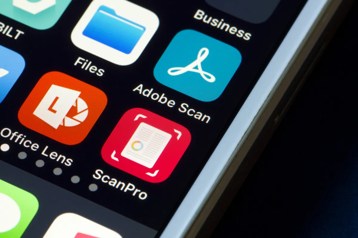 Scanning apps for iPhone | Skylum Blog