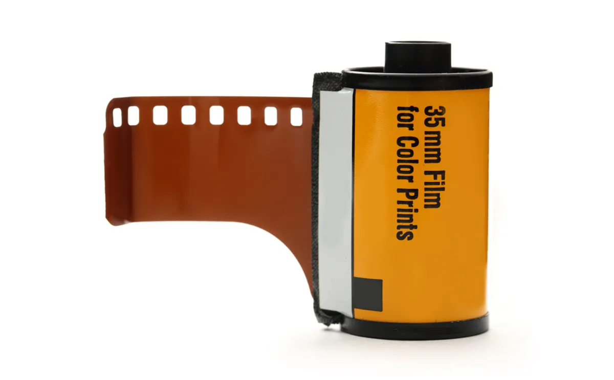 The first photographic film | Skylum Blog