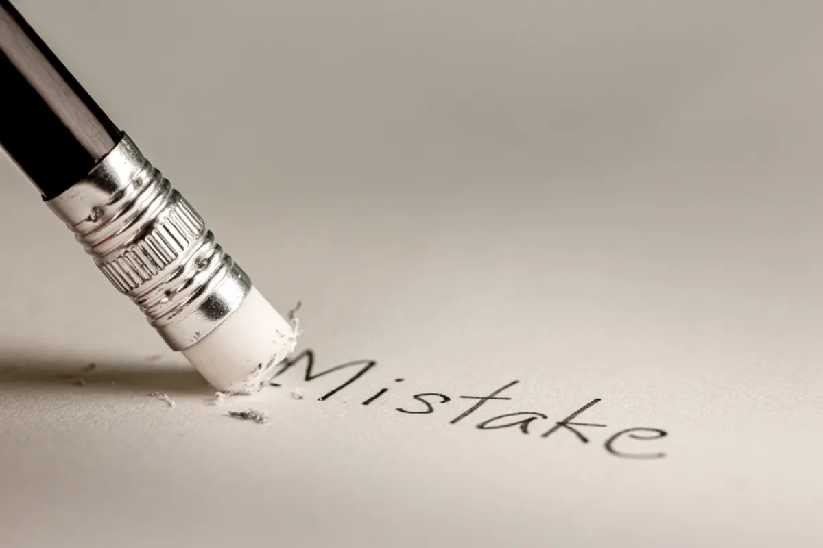 The eraser erases the word mistake | Skylum Blog
