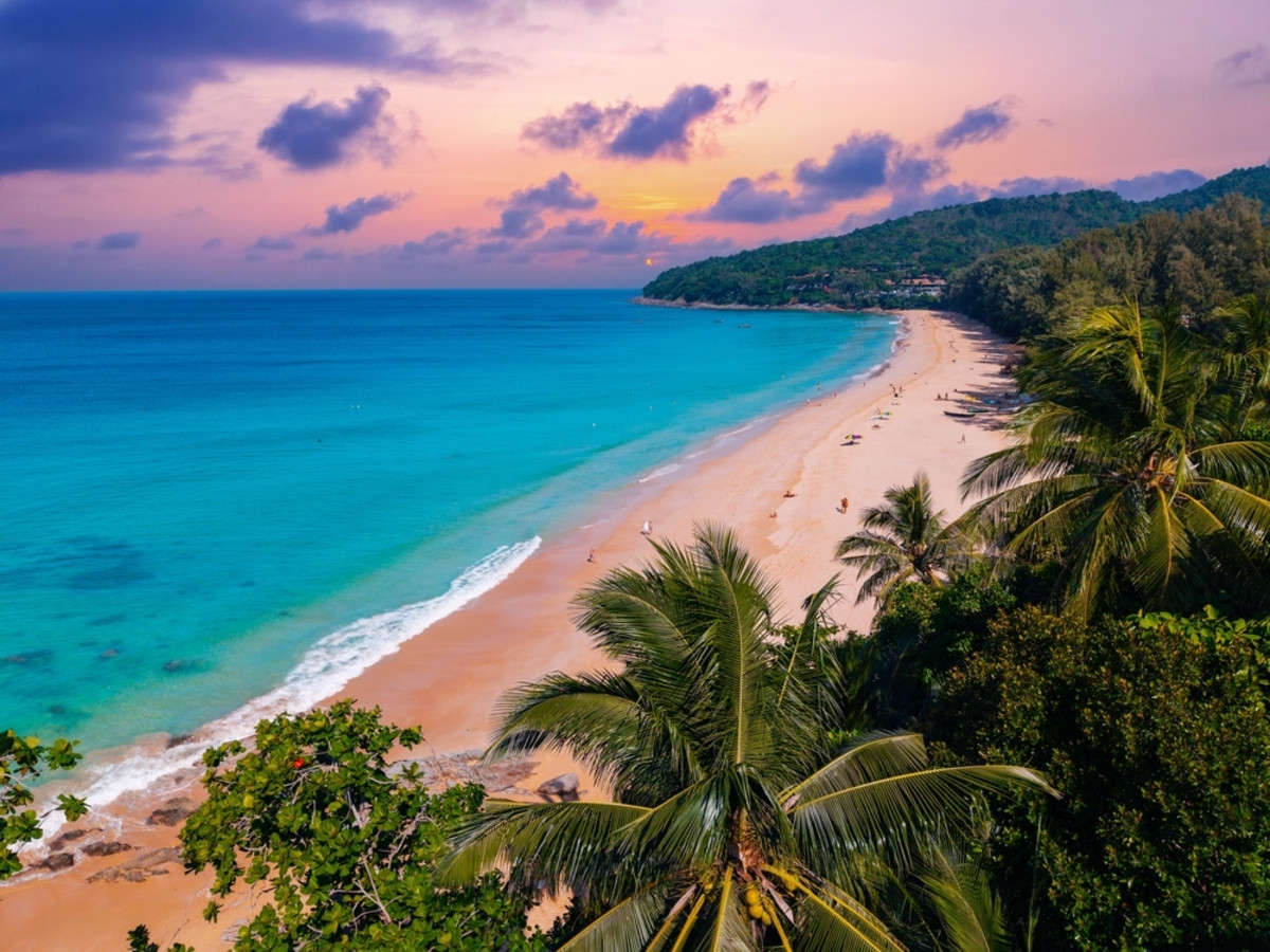 Beach coastline | Skylum Blog

