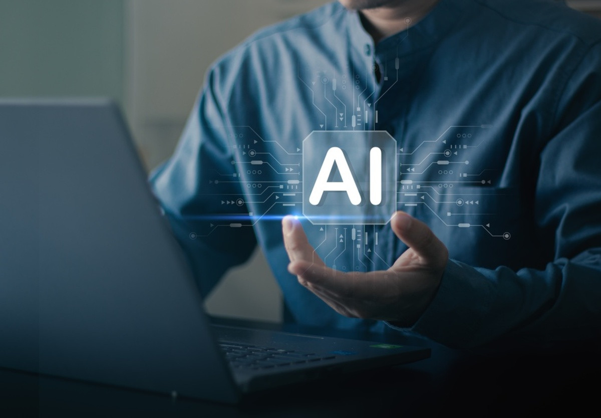 AI icon in hands | Skylum Blog

