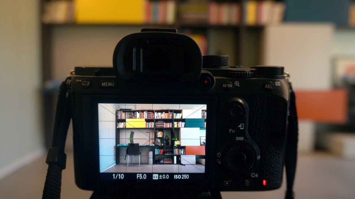 La cámara hace una foto de la habitación | Skylum Blog

