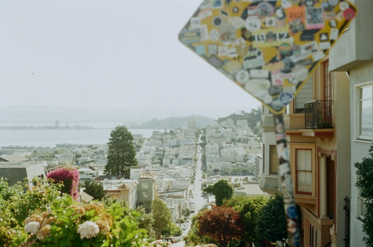 A film effect photo of the city | Skylum How-to

