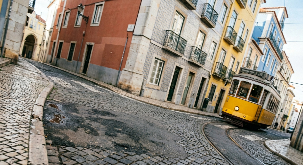 Low angle street view to increase diagonal depth | Skylum Blog

