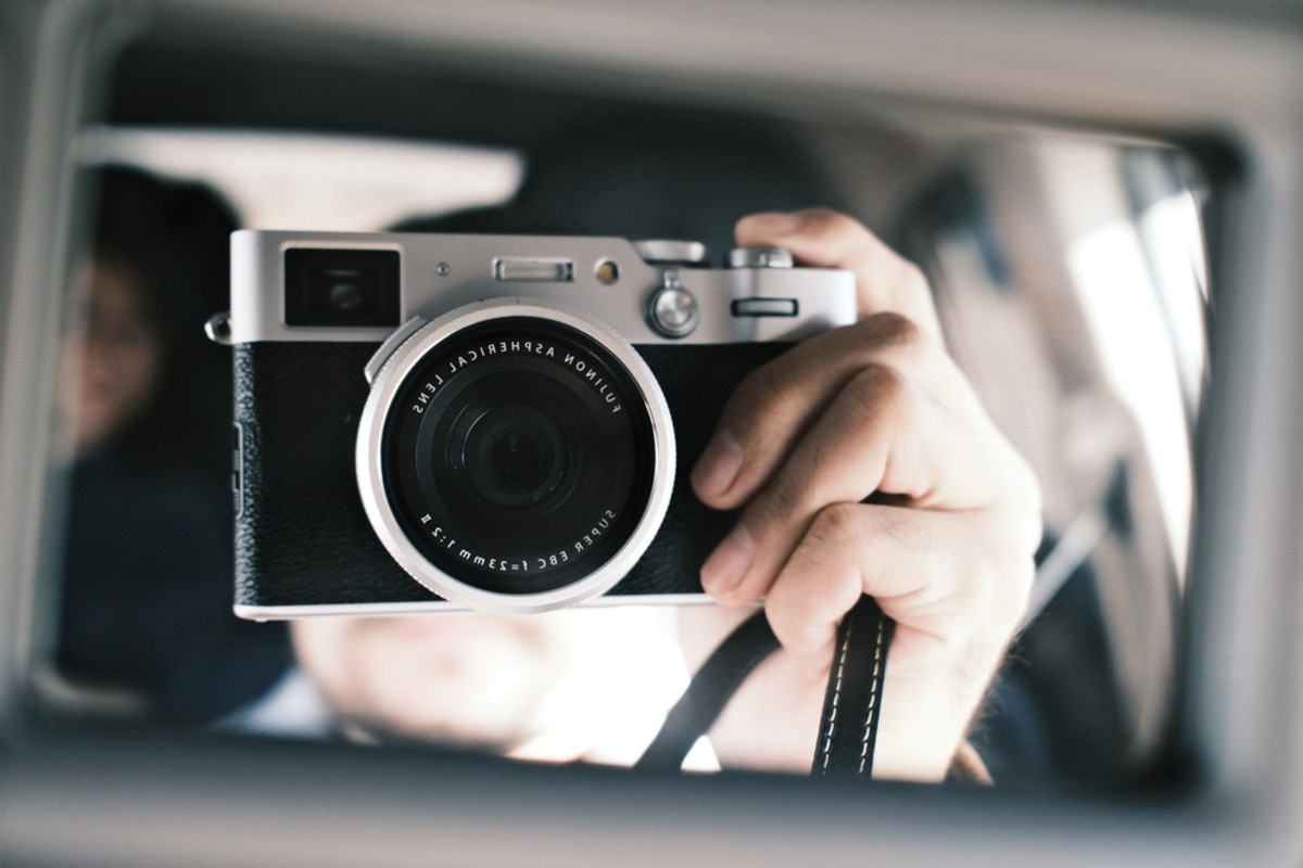 Fujifilm X100VI in hands | Skylum Blog

