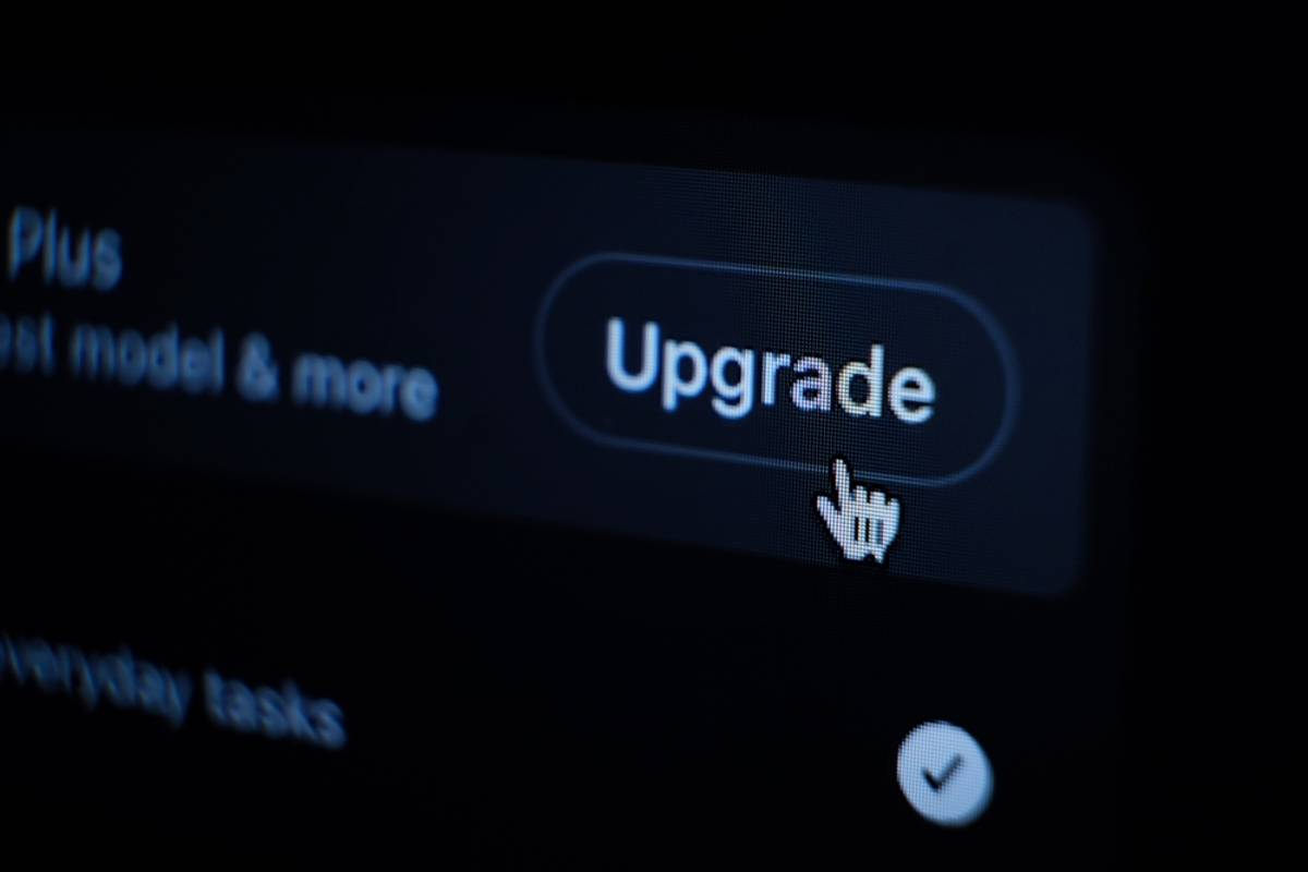 Update button | Skylum Blog

