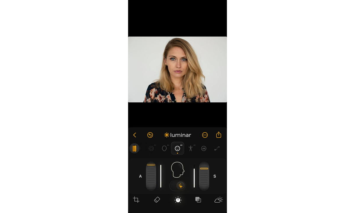 Skin AI in Luminar Mobile | Skylum Blog

