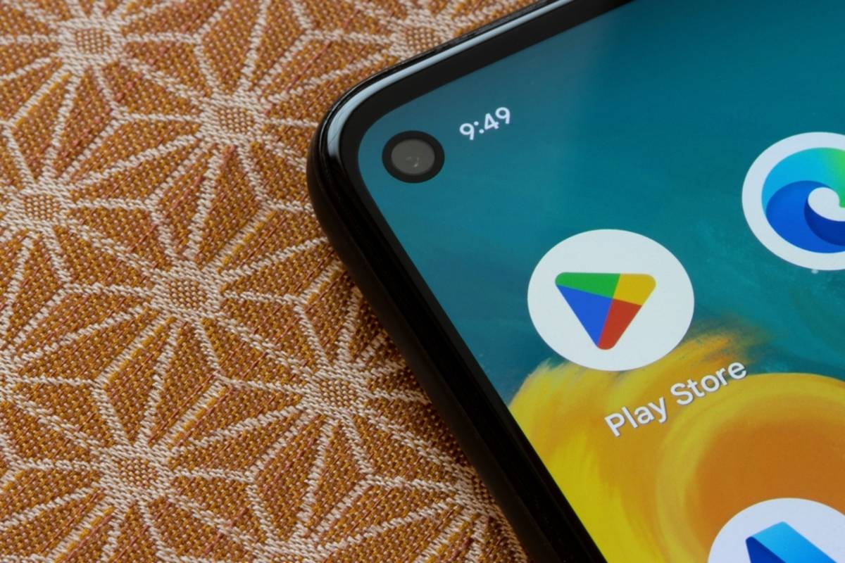 Play Store on Android | Skylum Blog

