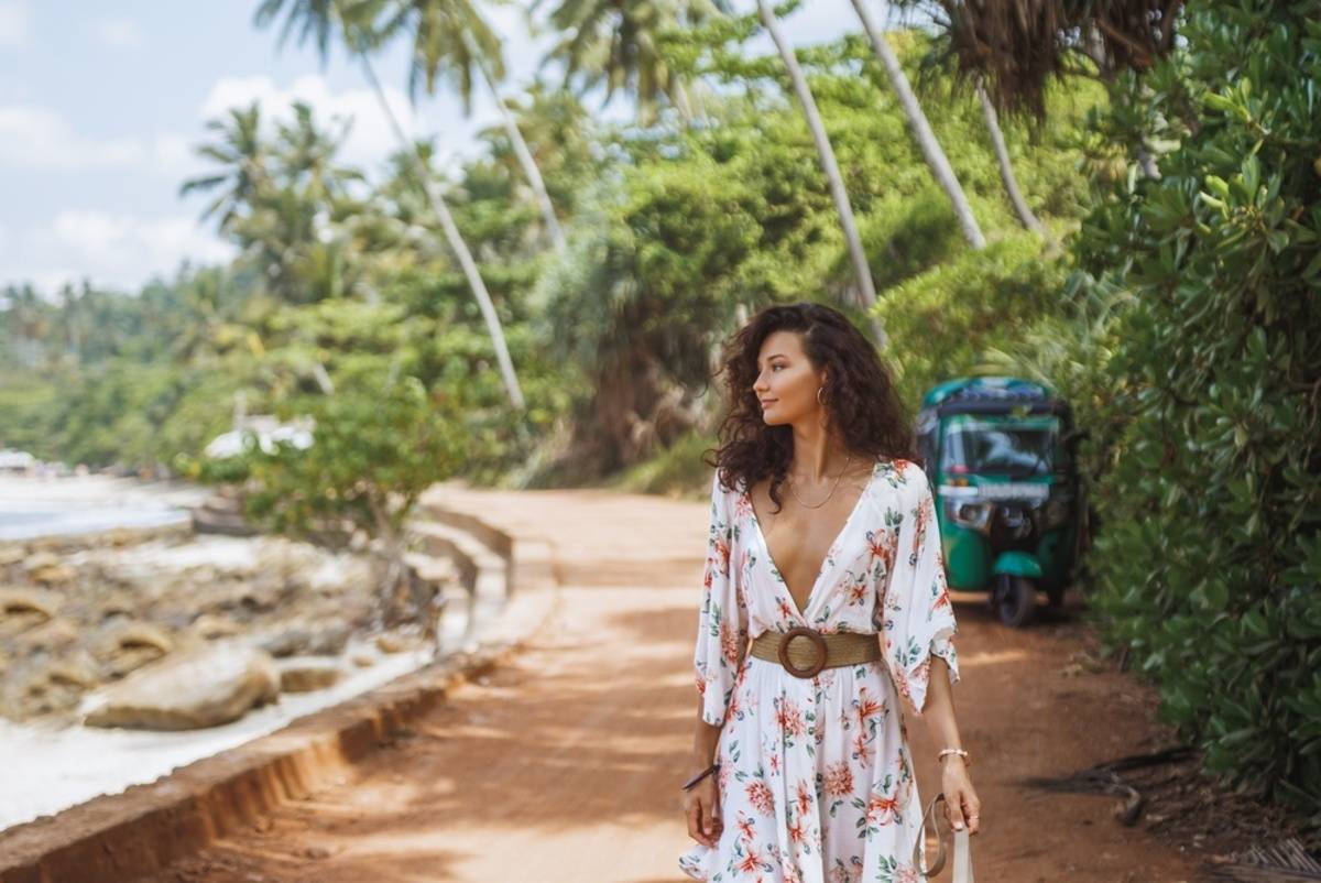 Portrait of a girl walking along a path | Skylum Blog

