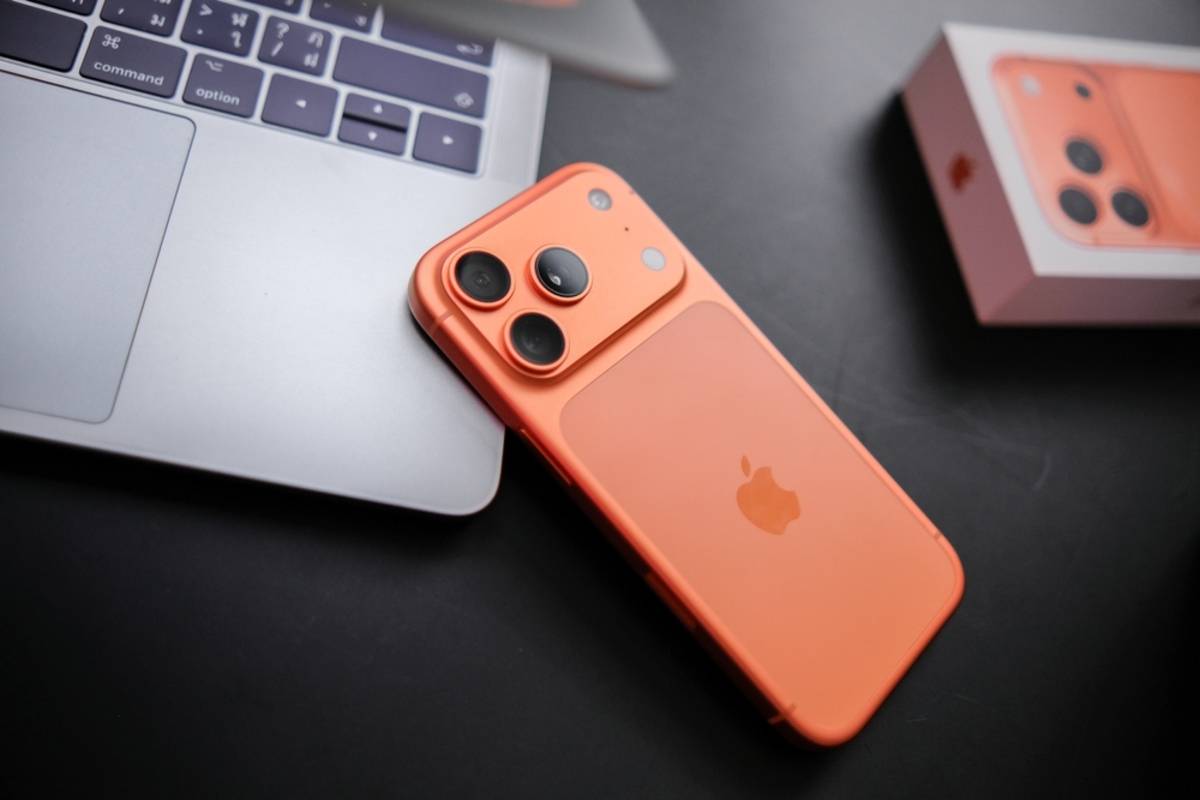 iPhone 17 Pro Max Smartphone | Skylum Blog

