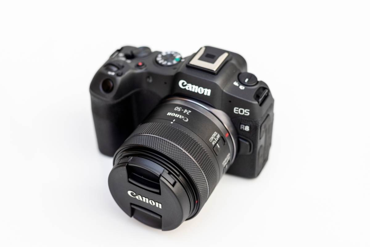 レンズ付きキヤノン EOS R8 | Skylum ブログ

