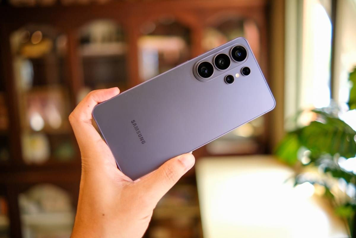 Samsung Galaxy S26 Ultra Smartphone | Skylum Blog

