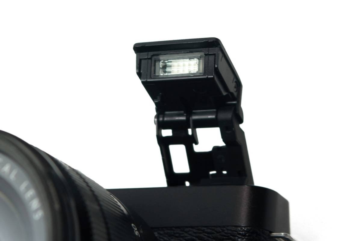 Flash on a camera | Skylum Blog