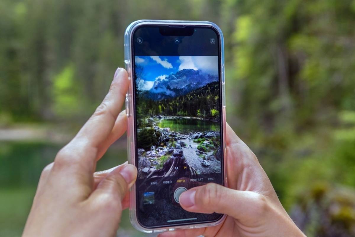 Taking photos of nature on a smartphone | Skylum Blog

