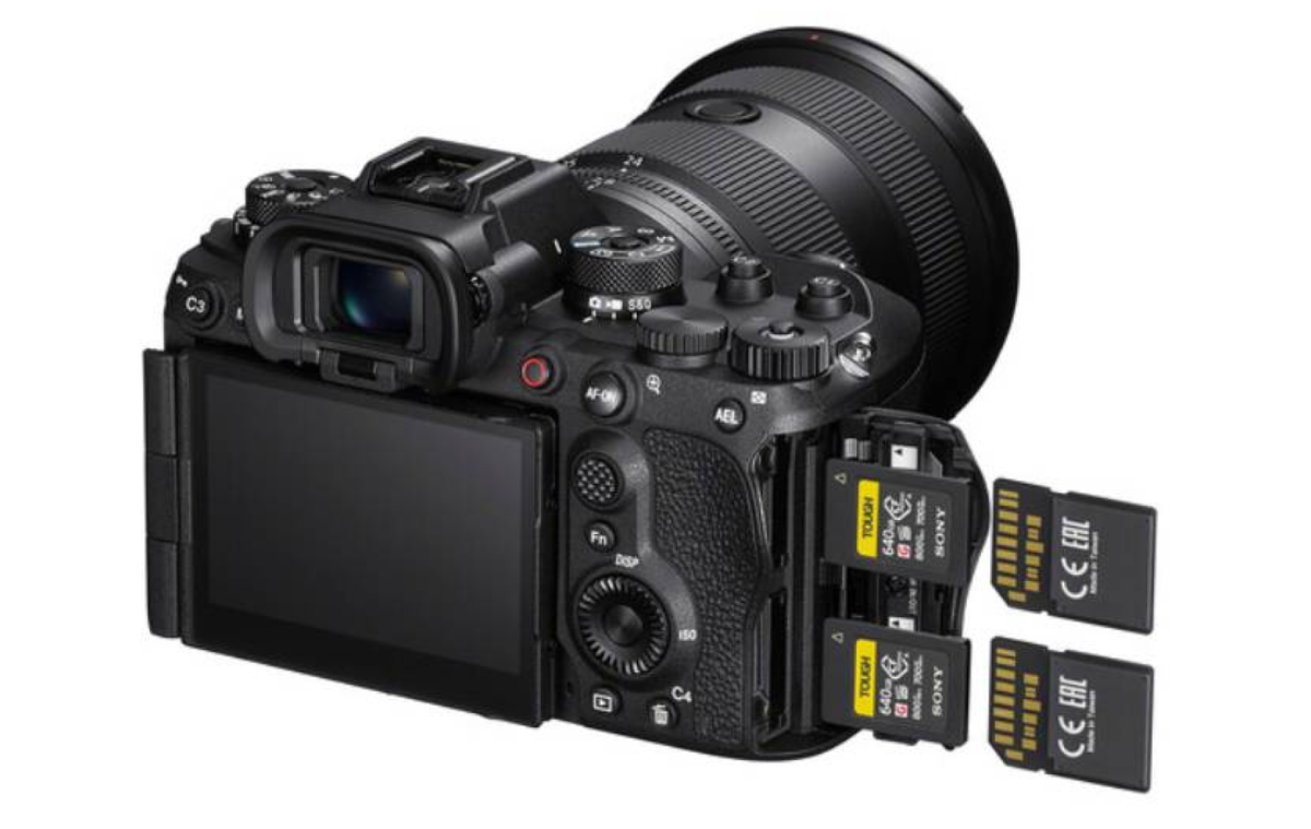 Flash card slots in the Sony A1 II | Skylum Blog