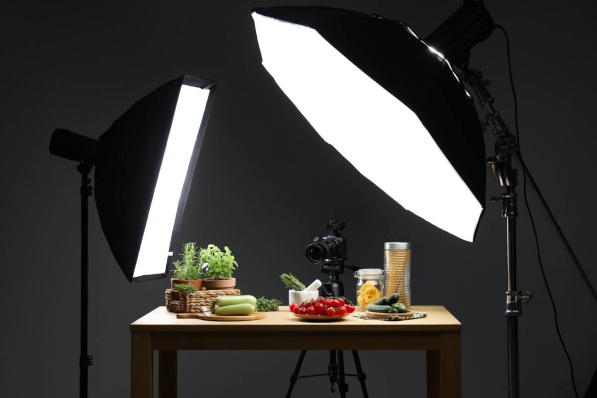Studio lighting setup for professional food photography | Skylum How-to

