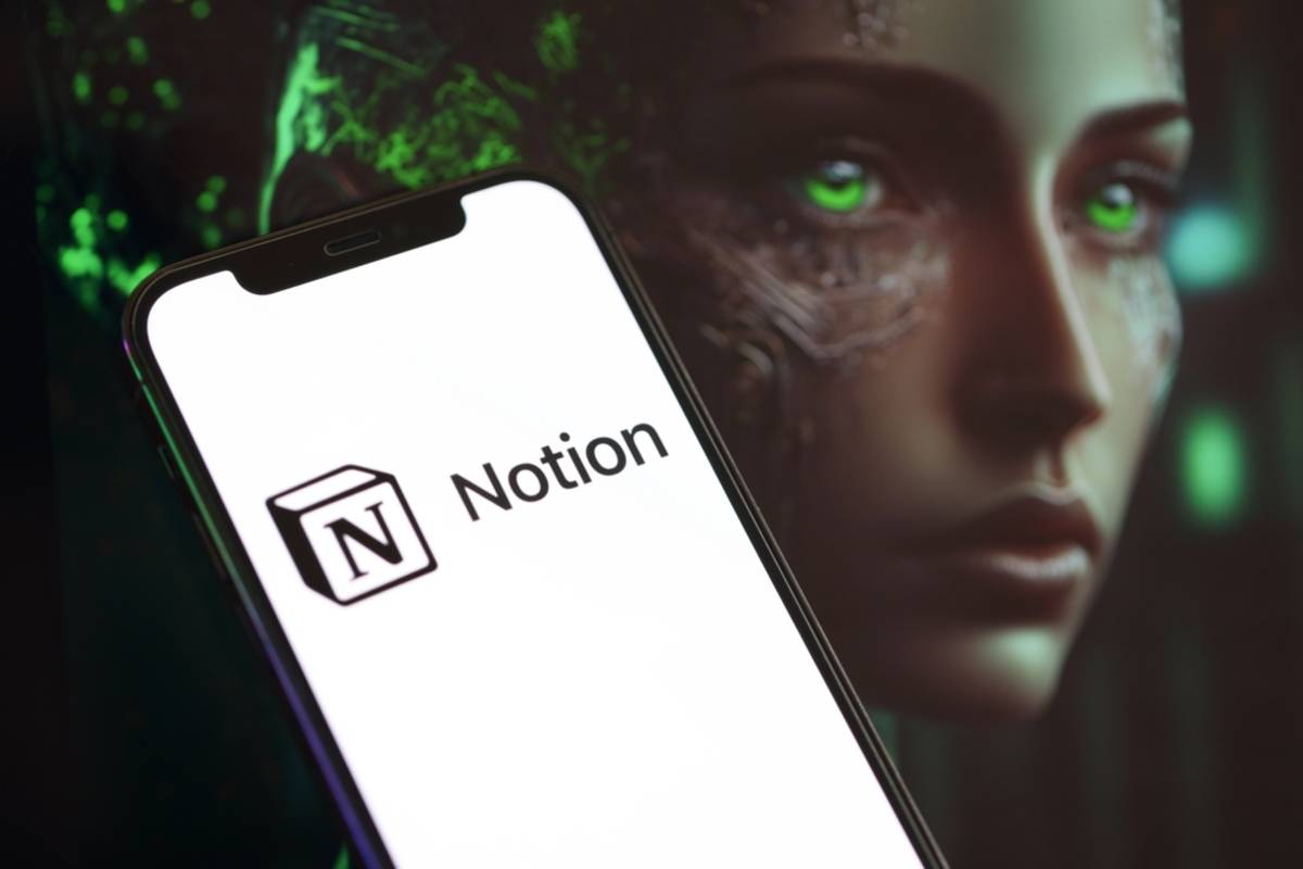 Notion AI on a smartphone | Skylum Blog

