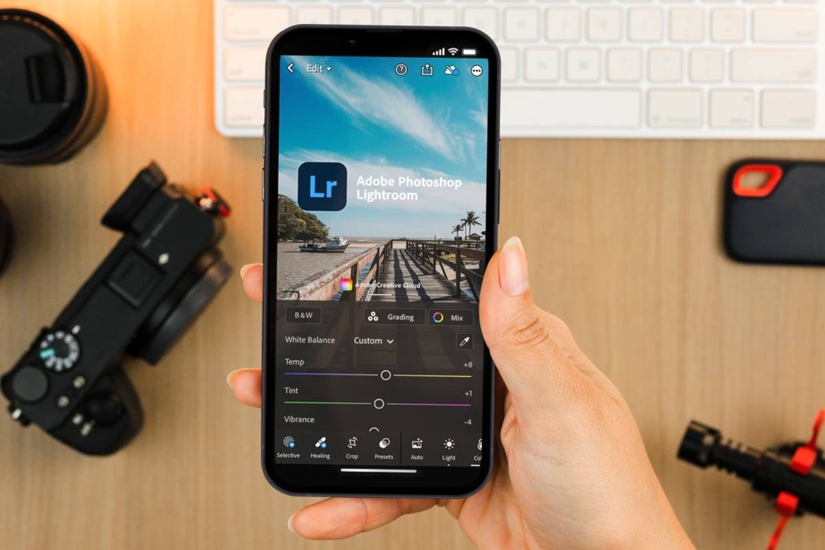 Adobe Lightroom Mobile photo editor | Skylum Blog