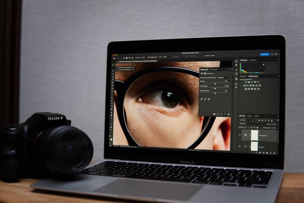 Adobe Photoshop photoeditor | Skylum Blog
